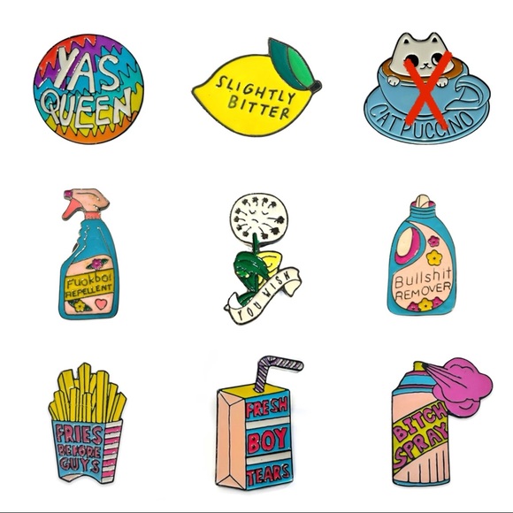 🎄Calico Cat In Box Enamel Lapel Pin - Picture 9 of 11